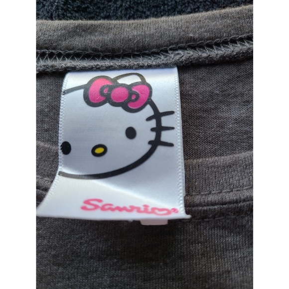 Hello Kitty Sanrio T-shirts. - Picture 6 of 13